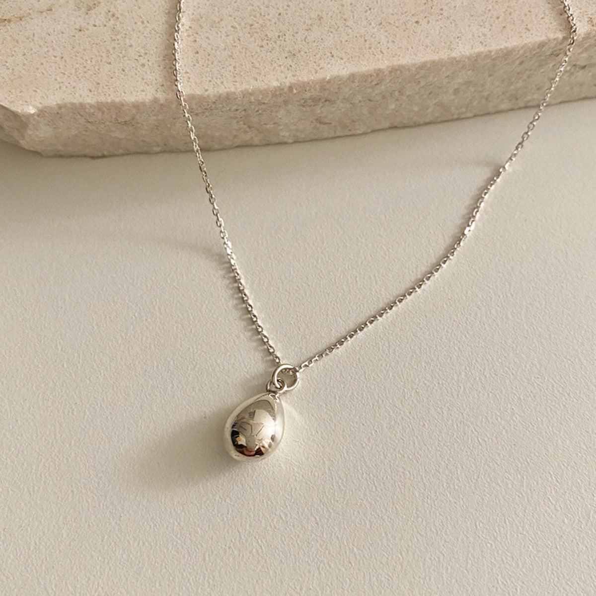 Raindrop Pendant Necklace