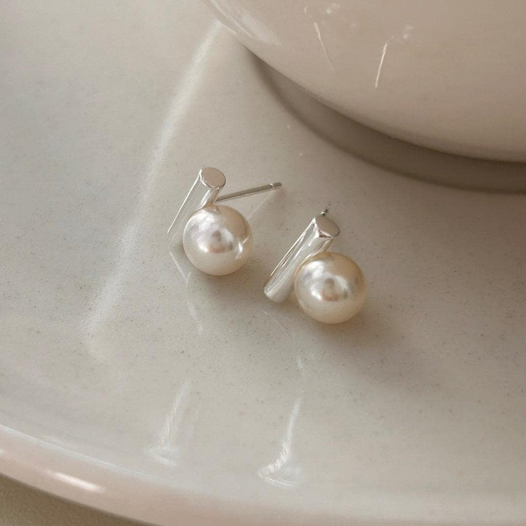 Pearl & Bar Stud Earrings