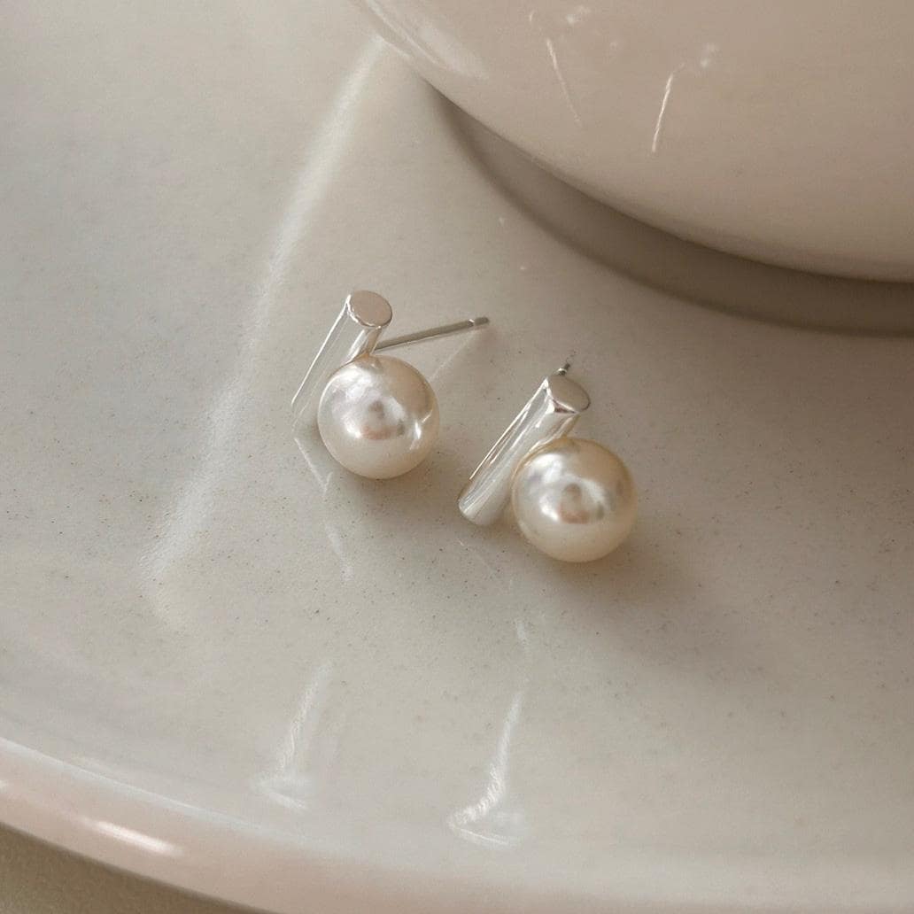 Pearl & Bar Stud Earrings