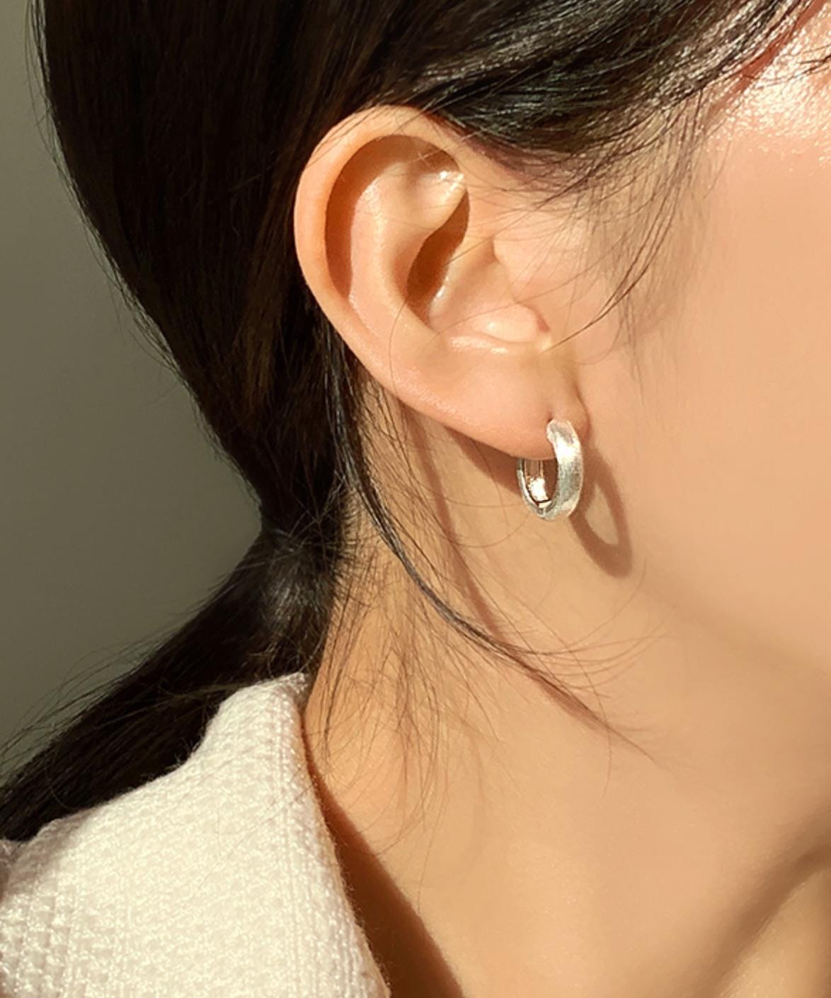 Timeless Chunky Matte Huggie Earrings