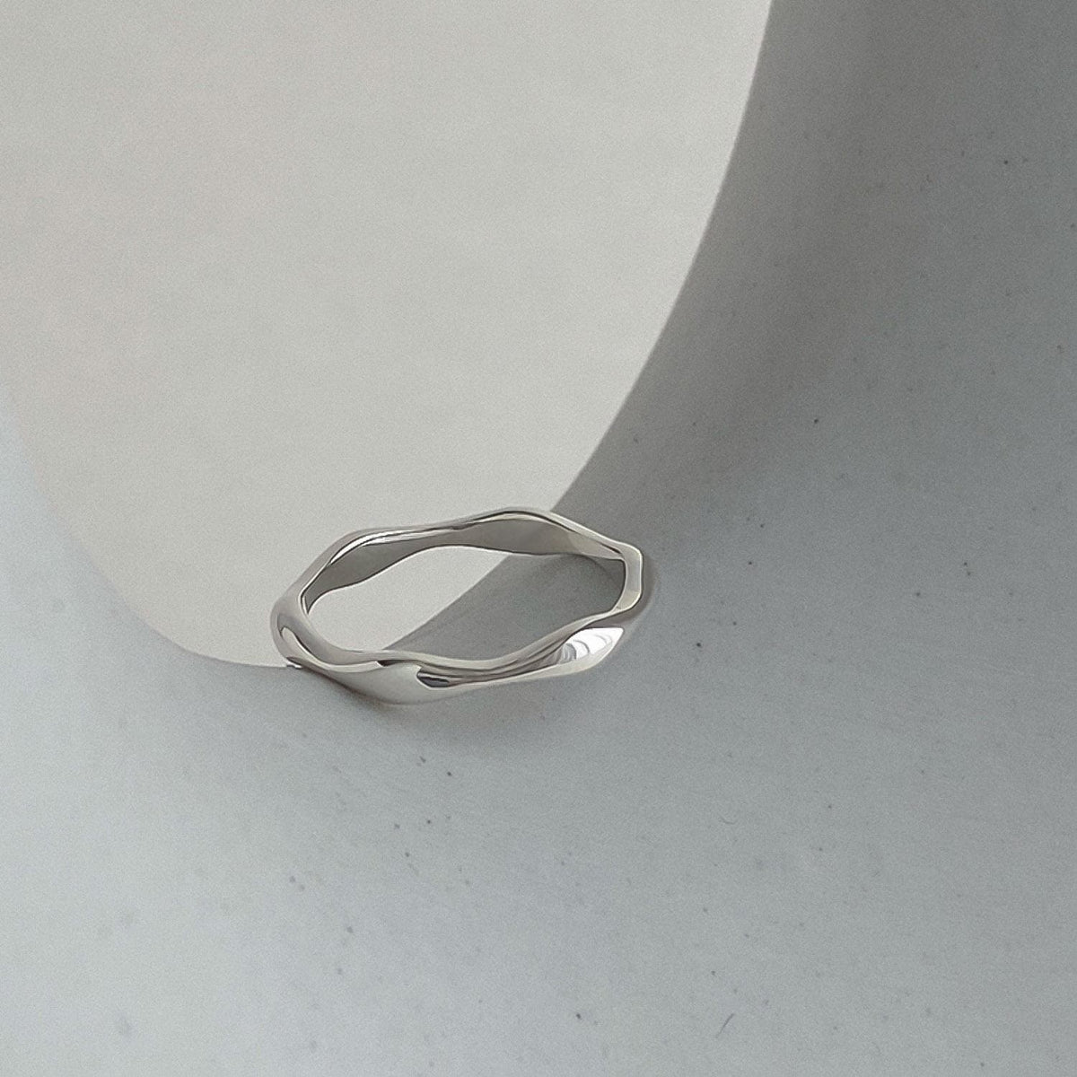 Dainty Wave Stacking Ring