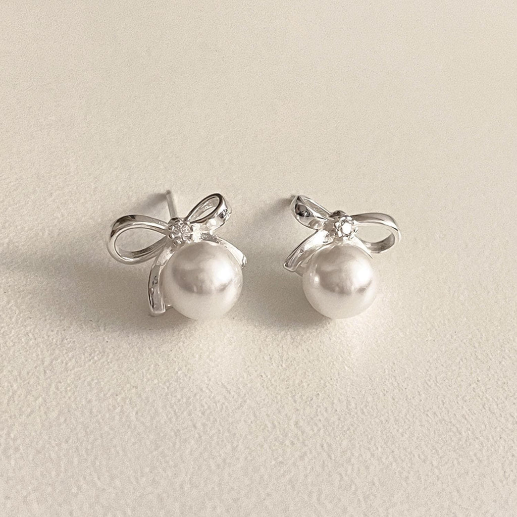 Bow Pearl Stud Earrings