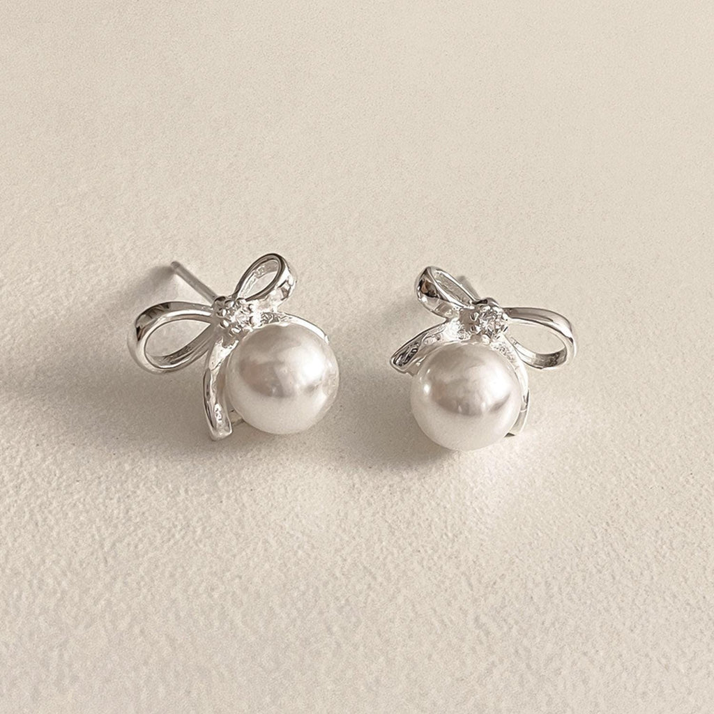 Bow Pearl Stud Earrings
