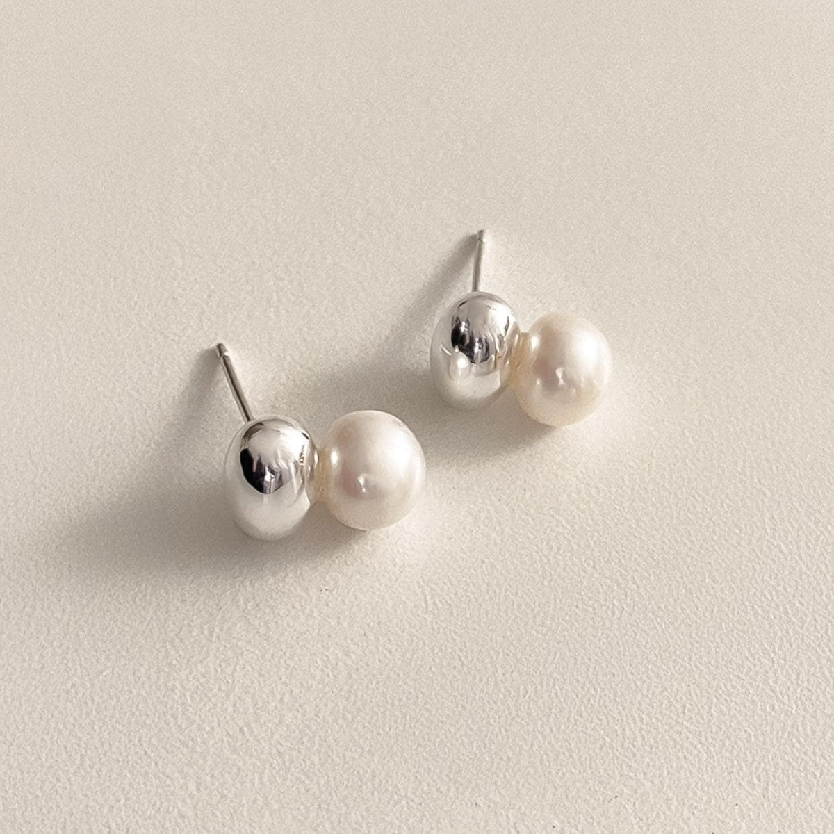 Pebble Pearl Stud Earrings