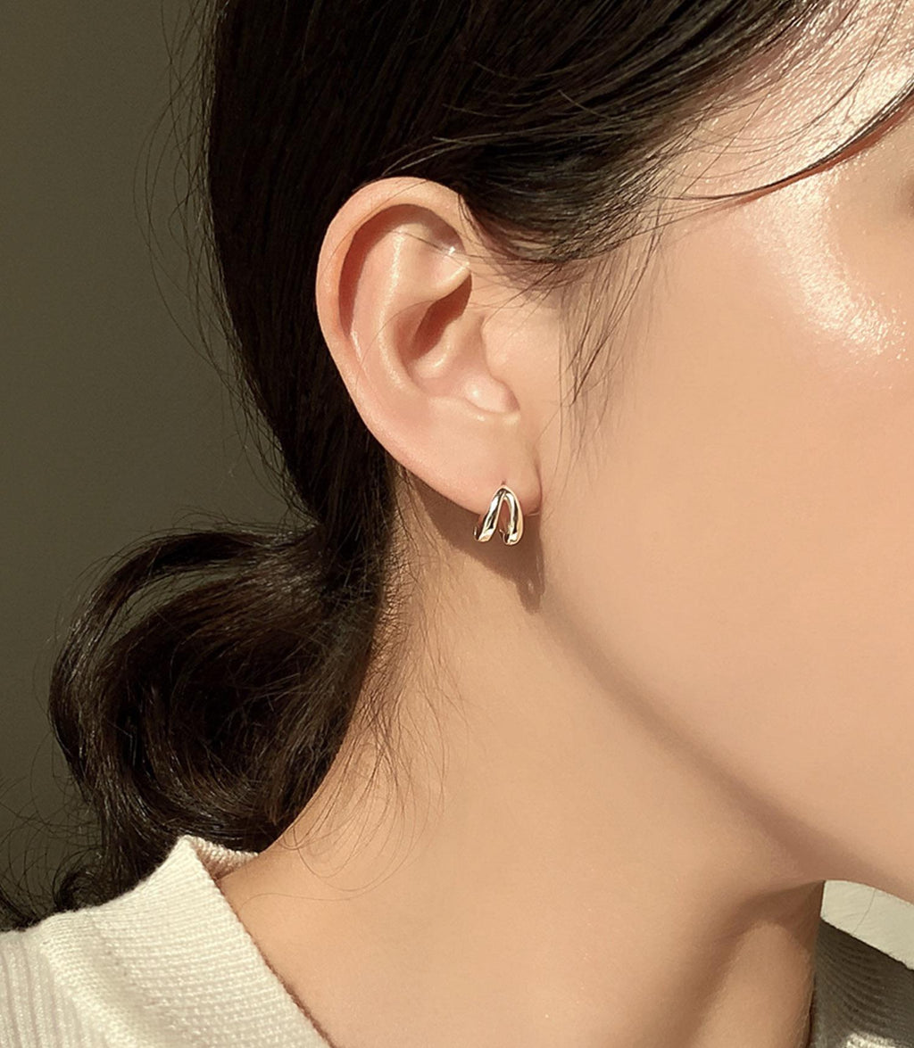 Mini Double Line Huggie Earrings