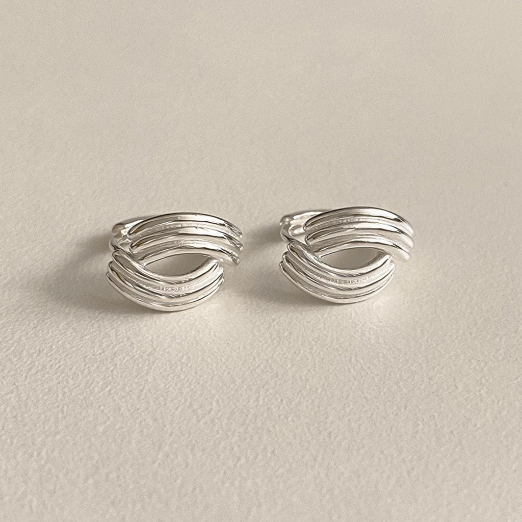 Ripple Curve Huggie Earrings