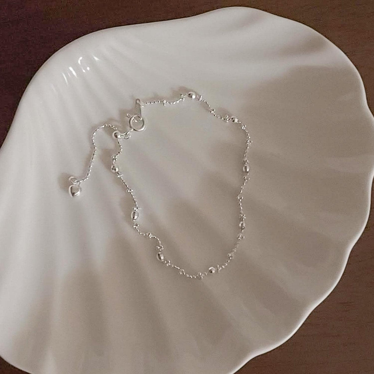 Dainty Cut Bead Bracelet