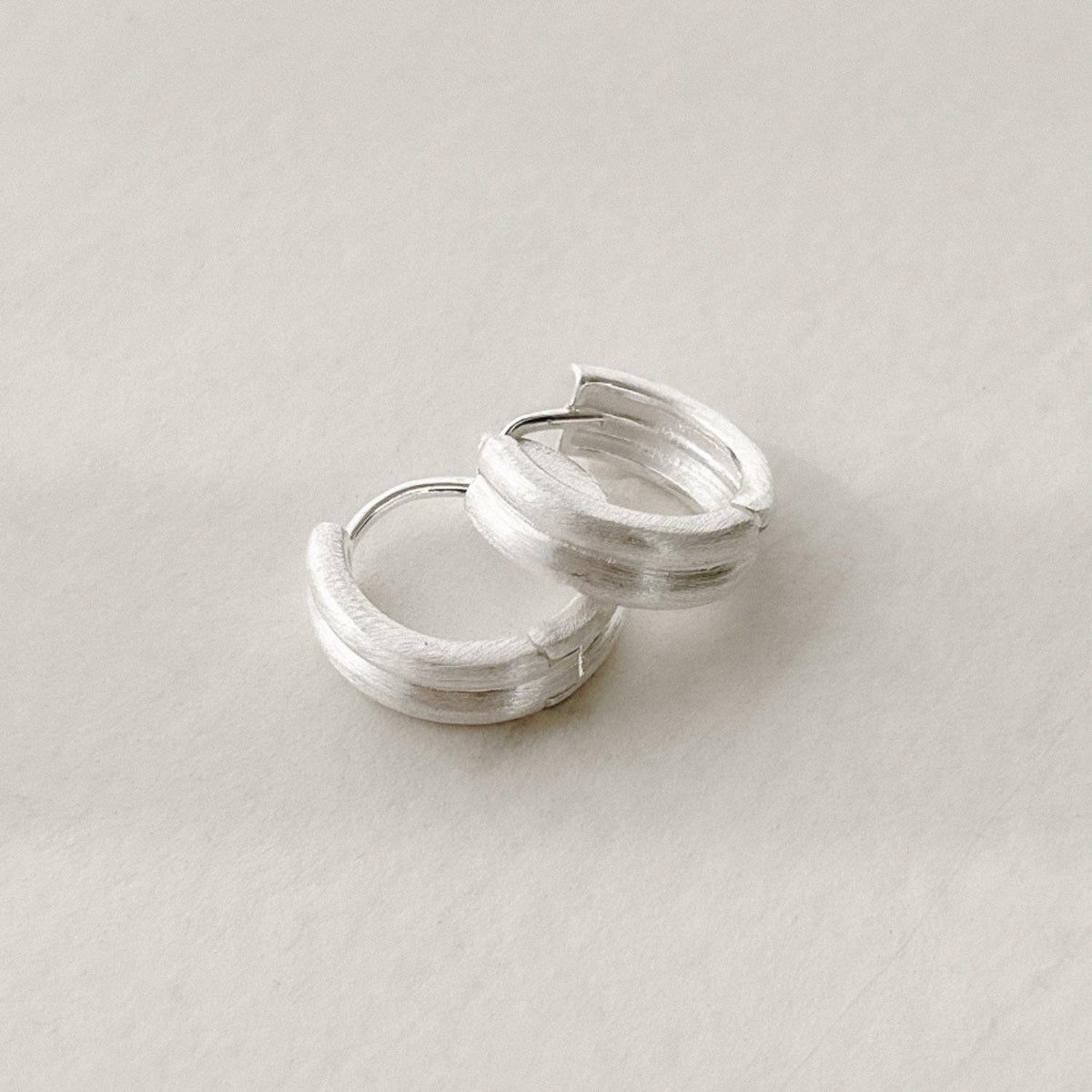 Matte Double Line Huggie Earrings