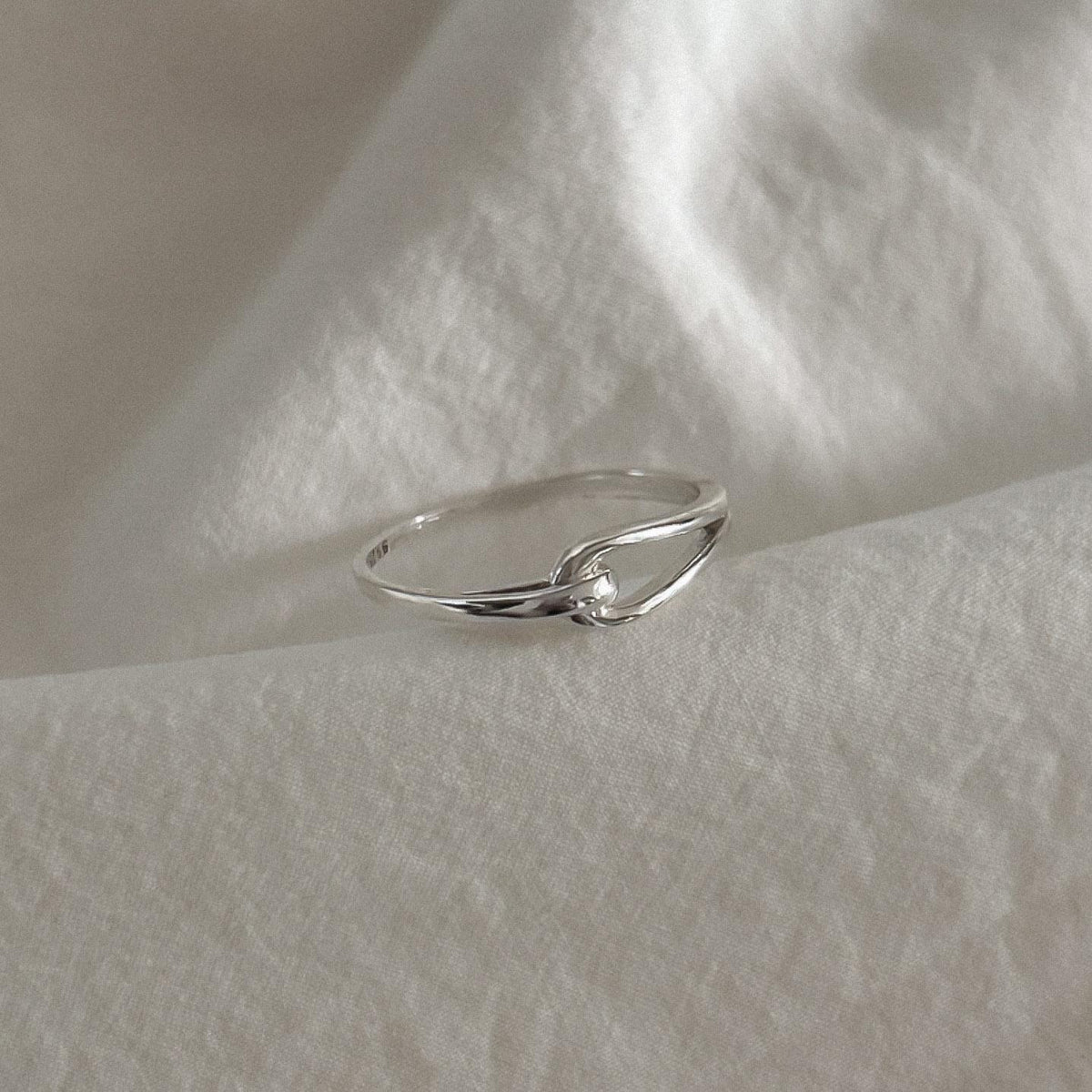 Entwined Dual Band Ring