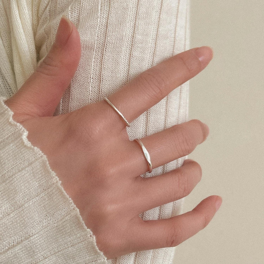 Minimal Flat Edge Band Ring