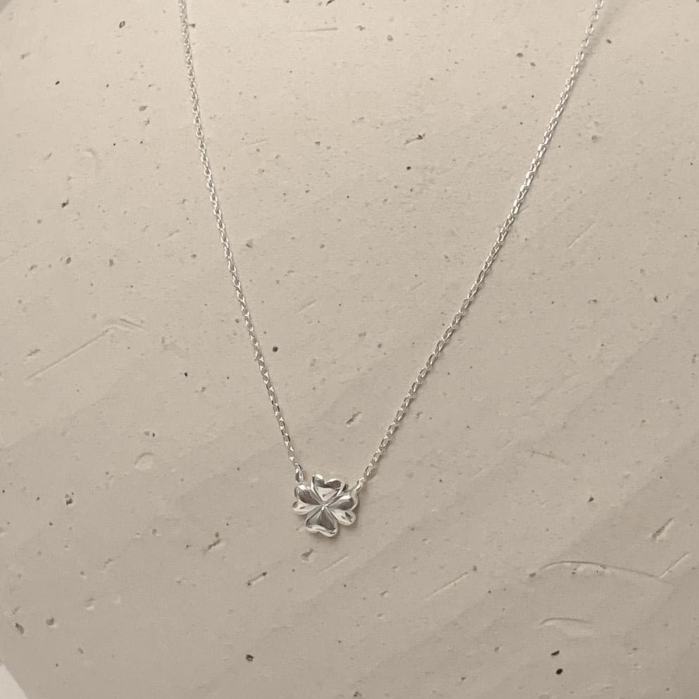 Clover Heart Pendant Necklace