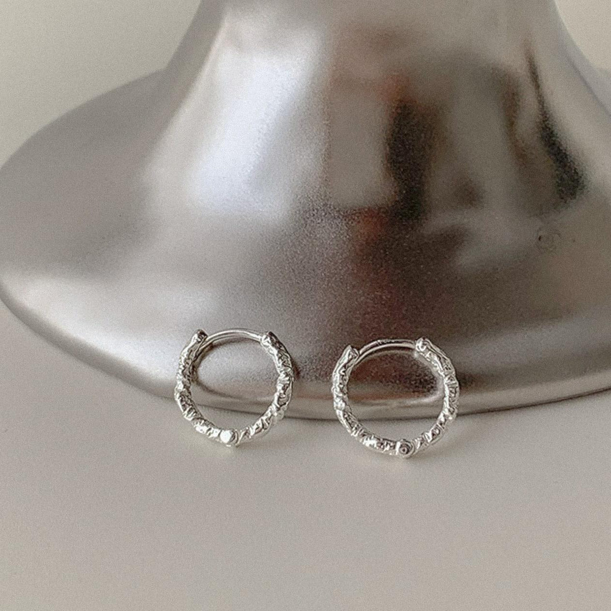 Wrinkled Texture Hoop Earrings