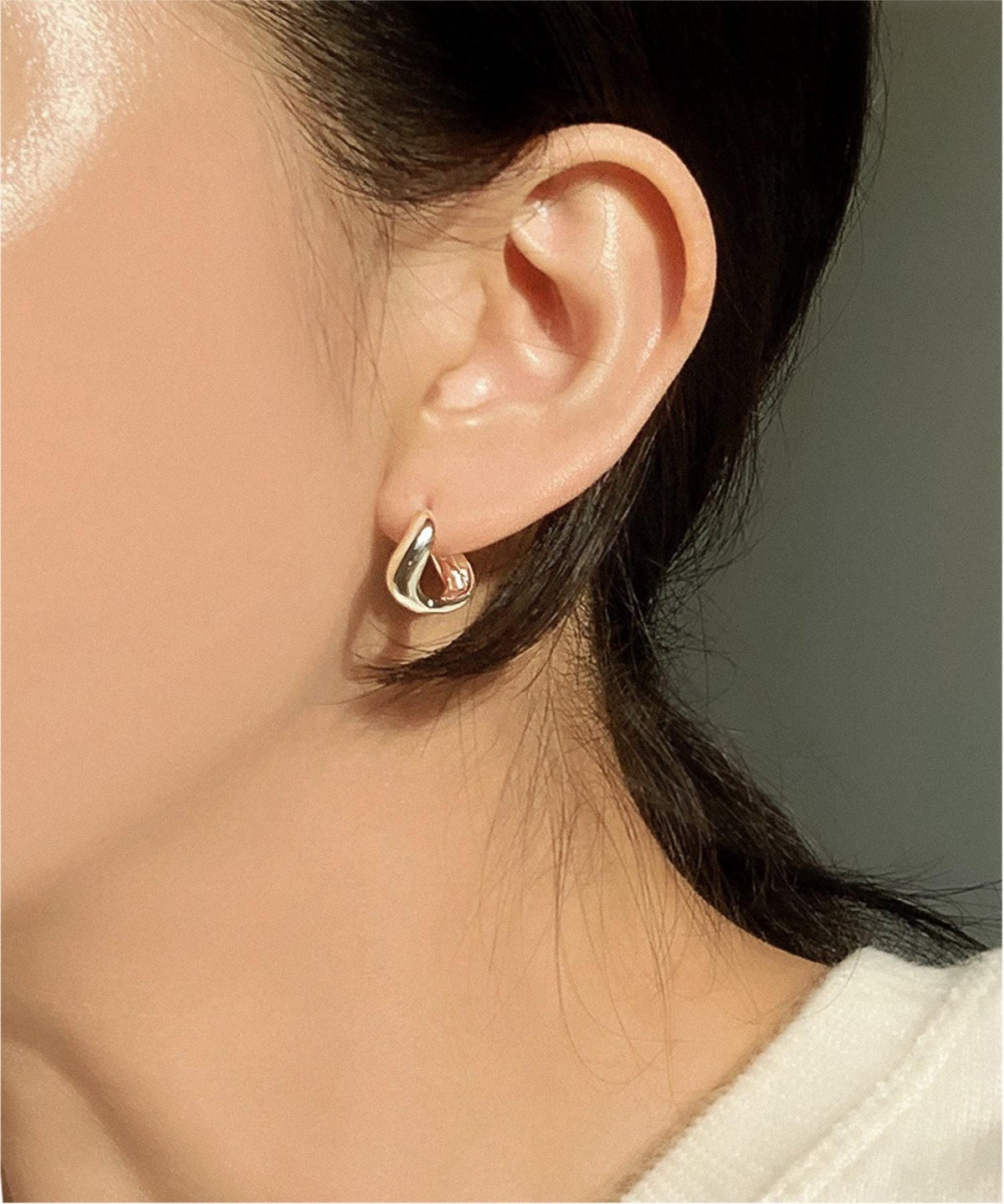 Wavy Huggie Earrings