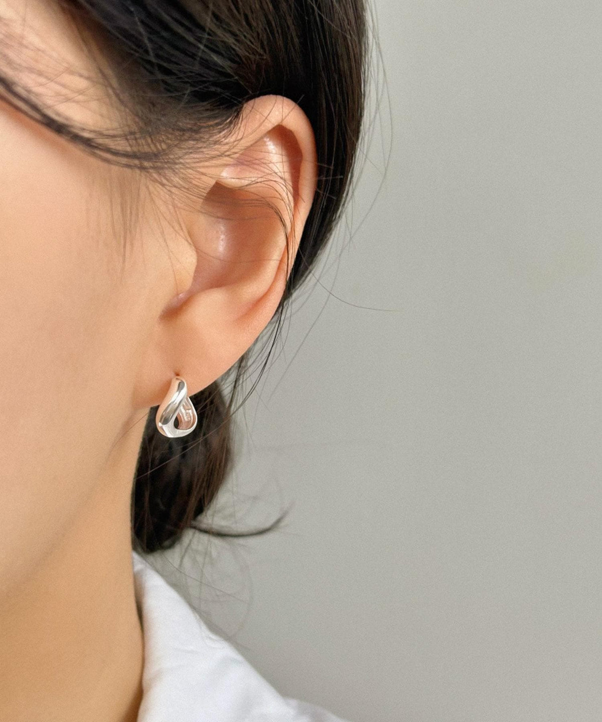 Wavy Huggie Earrings