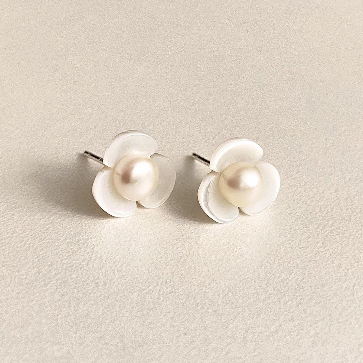 Mother of Pearl Flower Stud Earrings