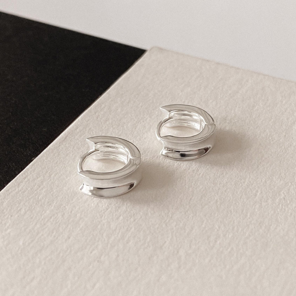 Concave Mini Huggie Earrings