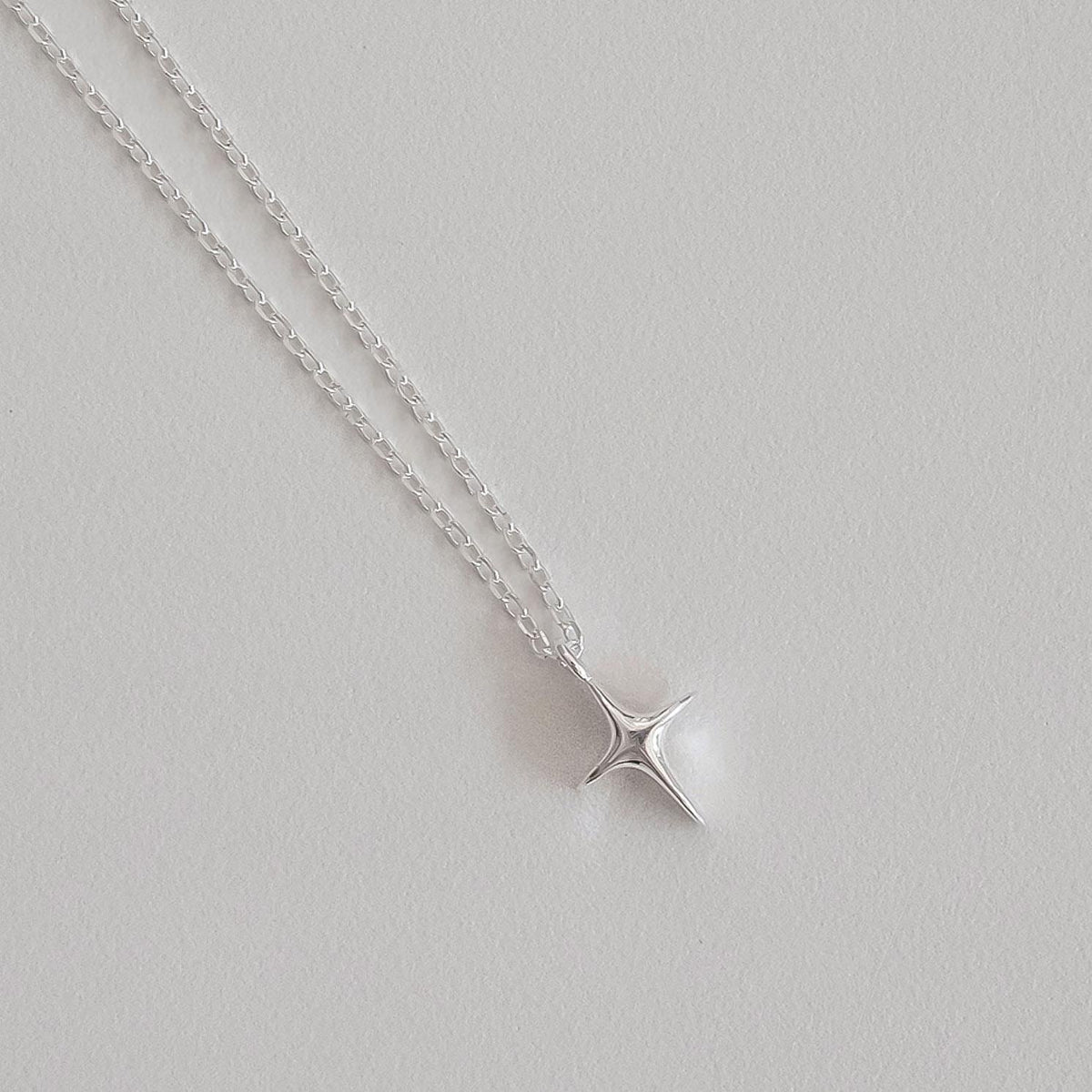 Dainty Star Pendant Necklace