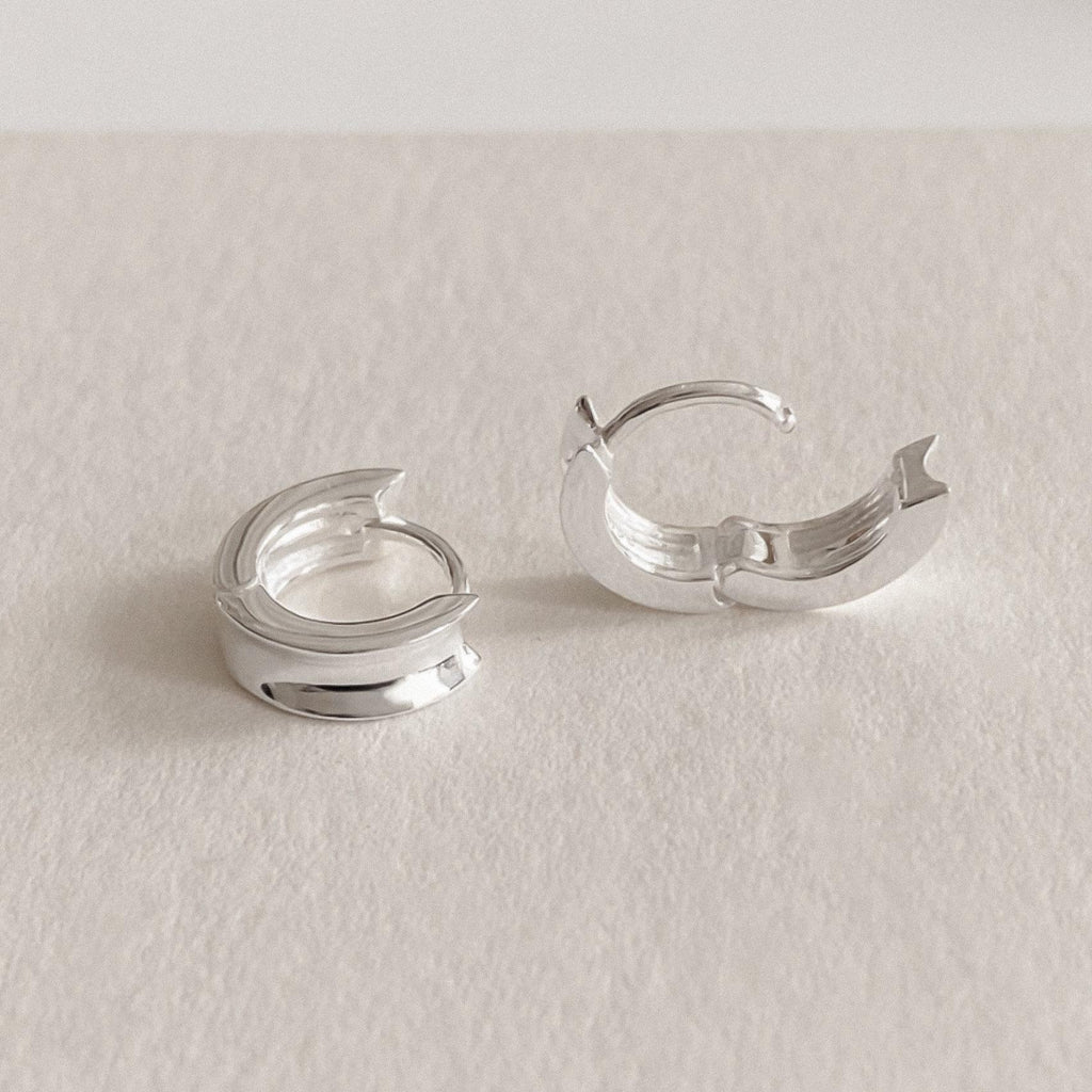 Concave Mini Huggie Earrings