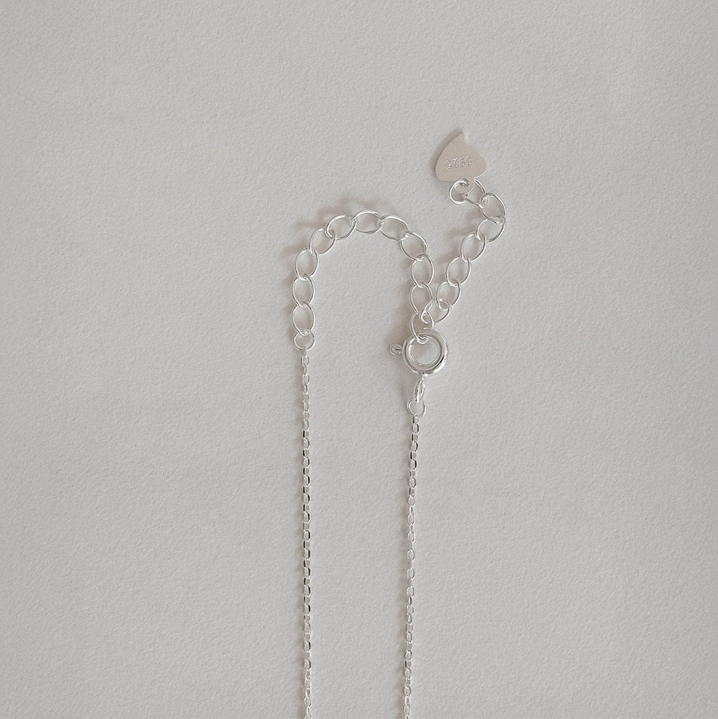 Knot Loop Pendant Necklace
