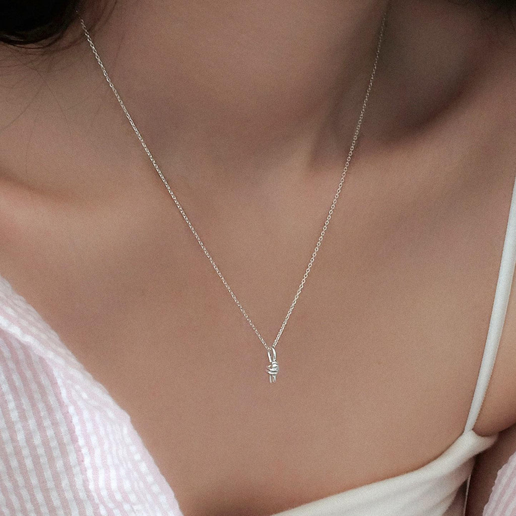 Knot Loop Pendant Necklace