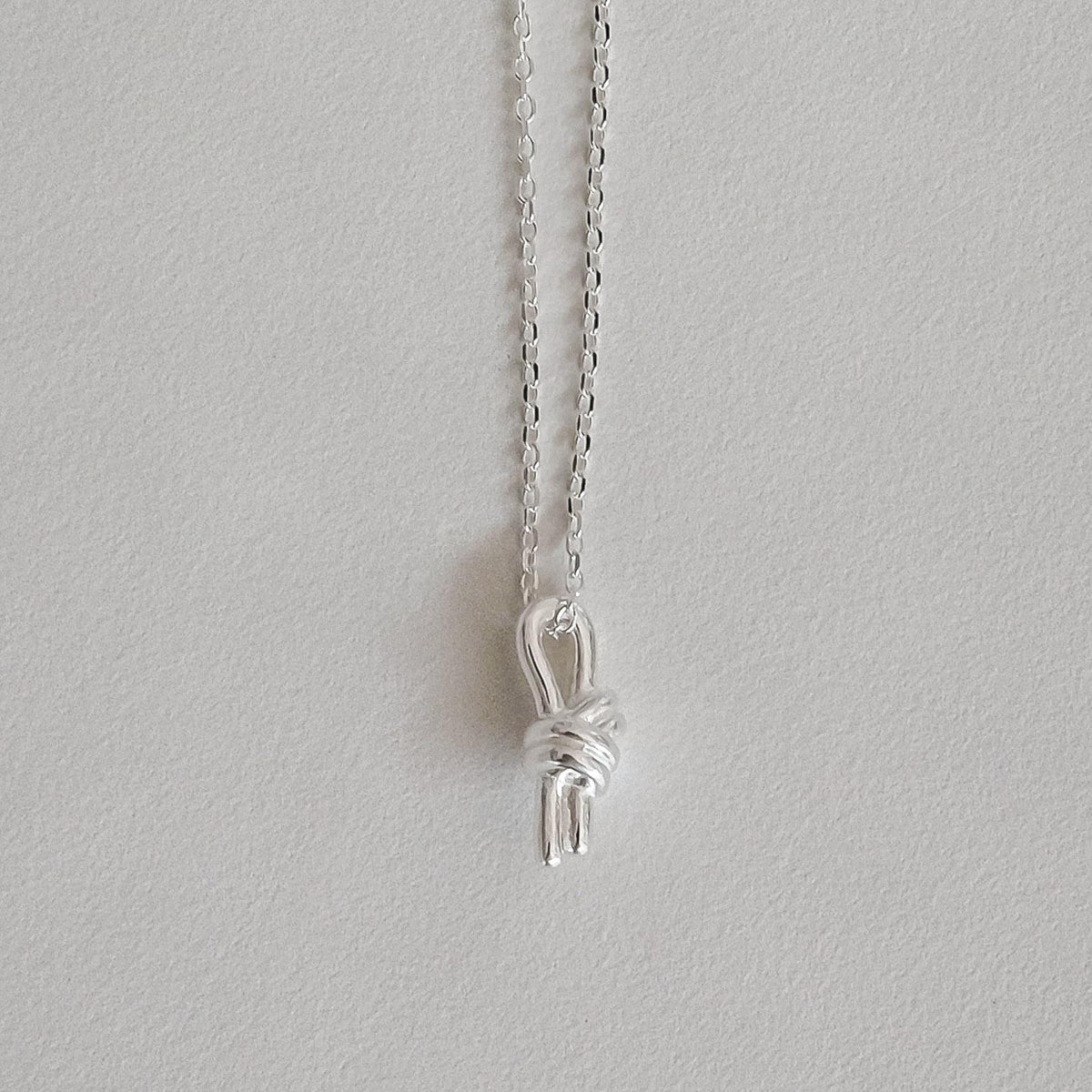 Knot Loop Pendant Necklace