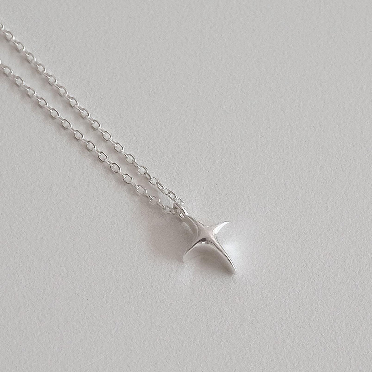 Dainty Star Pendant Necklace