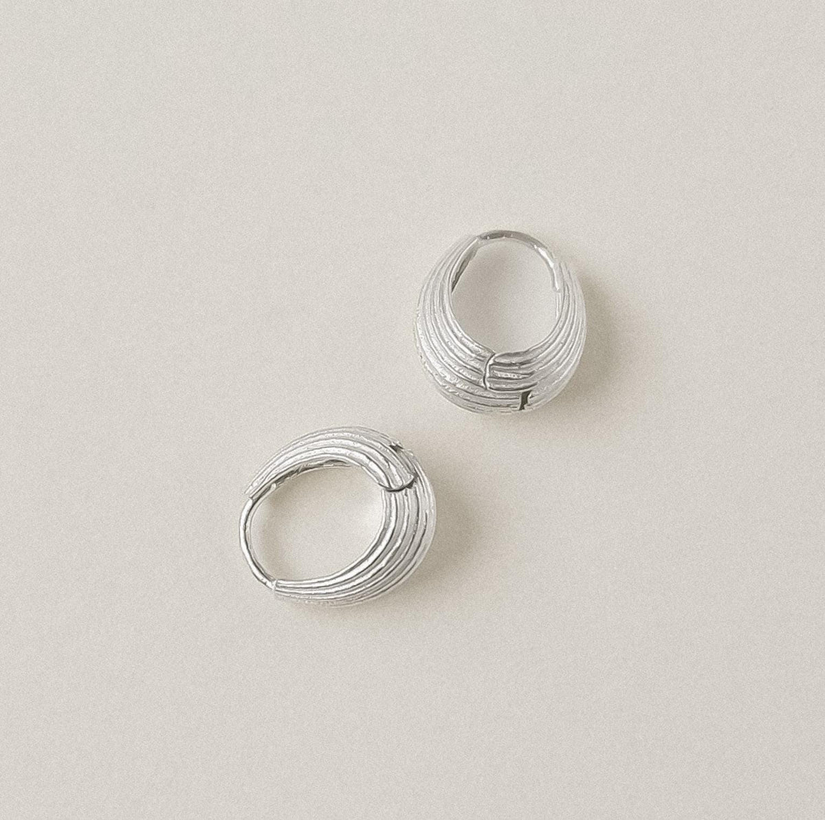 Ribbed Teardrop Huggie Earrings