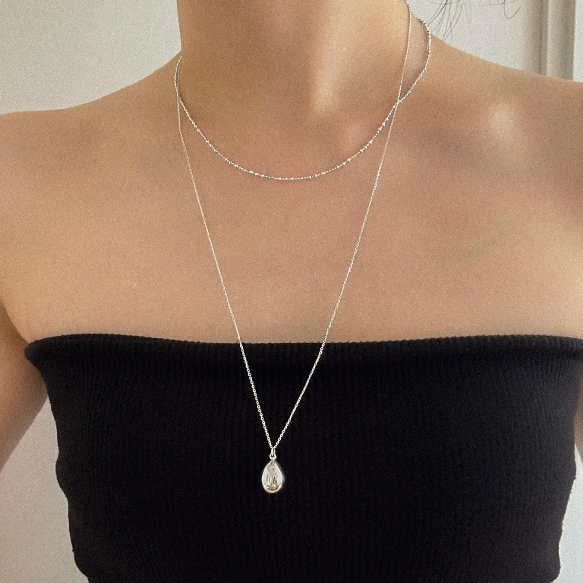Long Teardrop Pendant Necklace