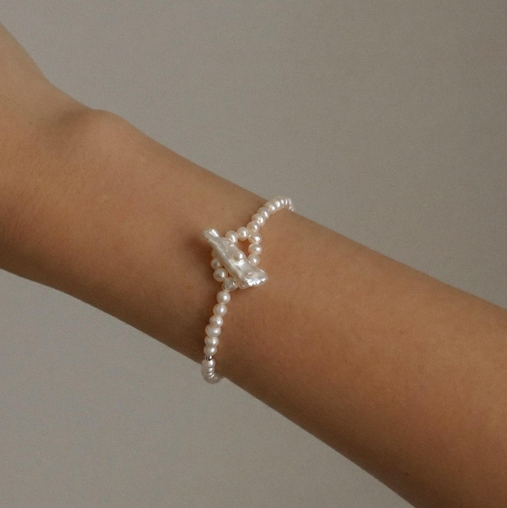 Freshwater Pearl & Silver Bead Bracelet